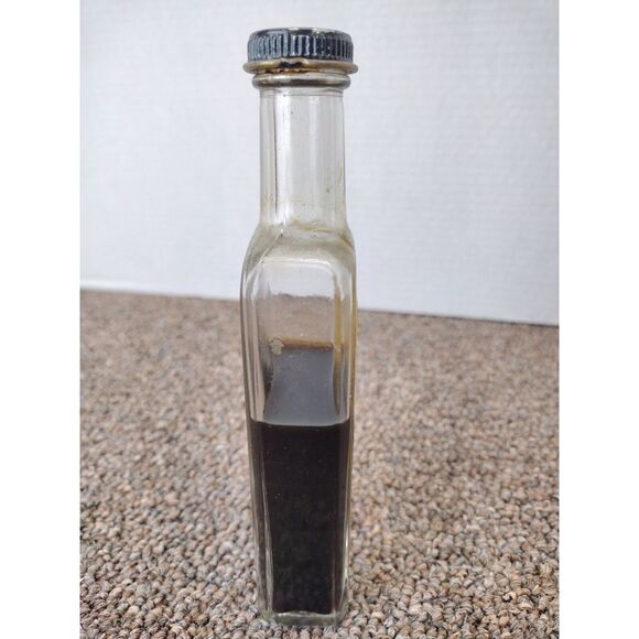 SOLIE'S FLAVORS WALNET - O Vintage Antique Glass Container with Product Minn MN - Picture 3 of 7